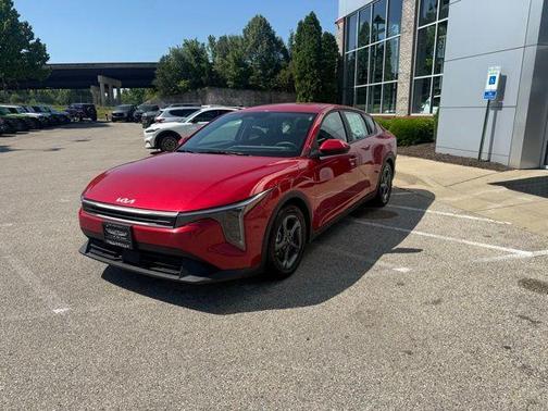Currant Red 2025 Kia K4