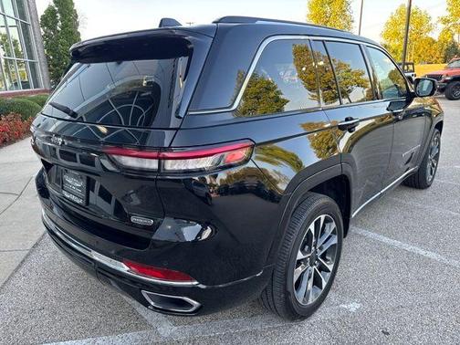 2022 Jeep Grand Cherokee Overland
