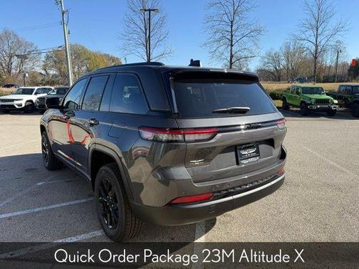 Metallic 2025 Jeep Grand Cherokee Laredo