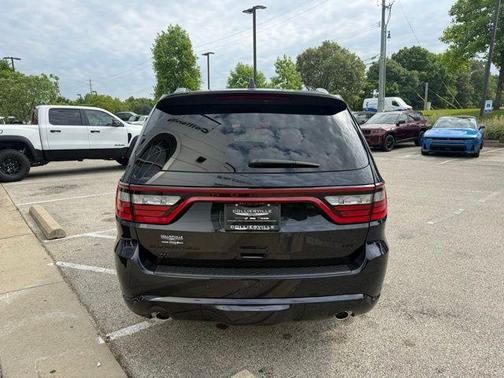 Night 2026 Dodge Durango GT Plus HEMI V8