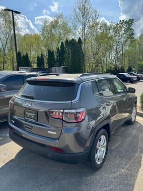 Granite Crystal Clearcoat Metallic 2022 Jeep Compass Latitude