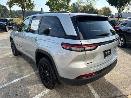 2024 Jeep Grand Cherokee Laredo
