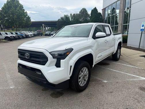 Ice 2025 Toyota Tacoma SR5