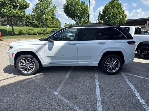 2025 Jeep Grand Cherokee Summit