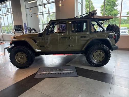 2025 Jeep Wrangler 4xe Sport
