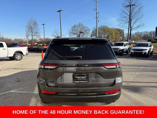 Metallic 2025 Jeep Grand Cherokee Laredo