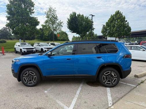 Hydro Blue Pearlcoat 2026 Jeep Cherokee LAREDO/LIMITED