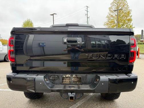 2017 Toyota Tundra SR5