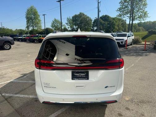 2021 Chrysler Pacifica Hybrid Touring L