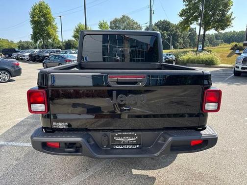 2025 Jeep Gladiator Sport