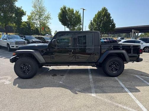 2025 Jeep Gladiator Sport