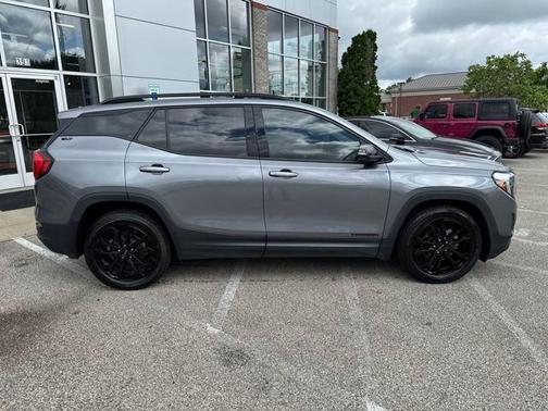 2020 GMC Terrain SLT