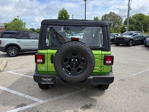 2025 Jeep Wrangler Sport