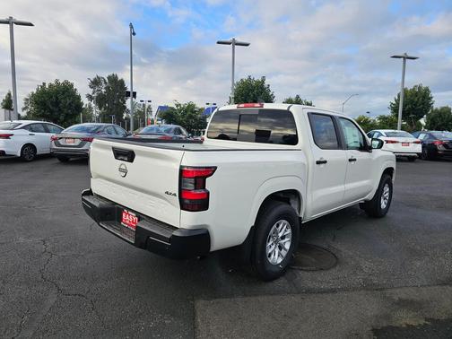2025 Nissan Frontier S