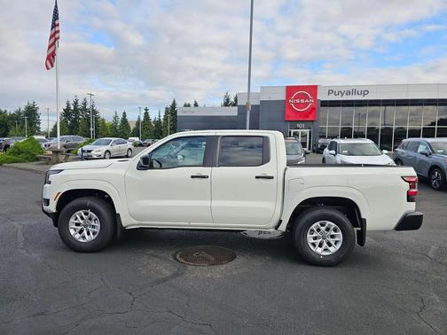 2025 Nissan Frontier S