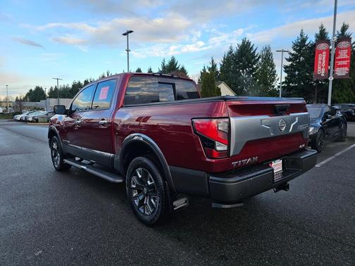 2024 Nissan Titan Platinum Reserve