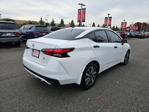 2024 Nissan Versa 1.6 S