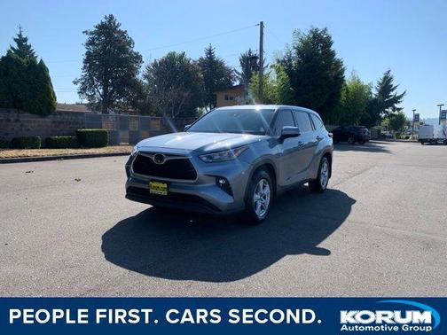 2020 Toyota Highlander LE