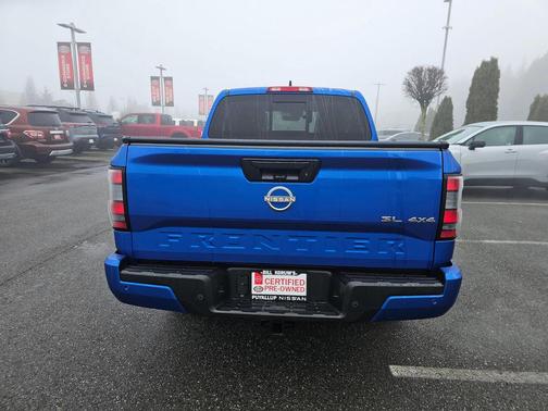 2024 Nissan Frontier SL
