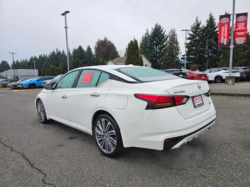 2024 Nissan Altima 2.5 SL