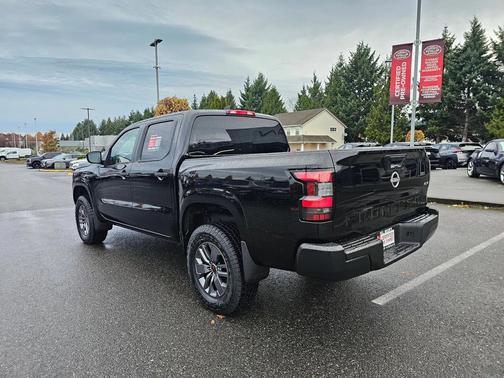 2024 Nissan Frontier S