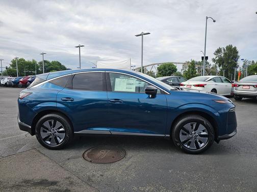 2025 Nissan Murano SL