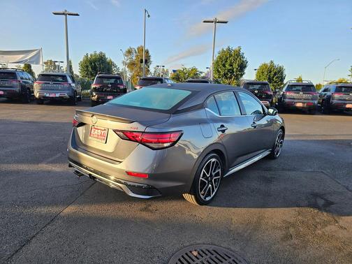 2025 Nissan Sentra SR
