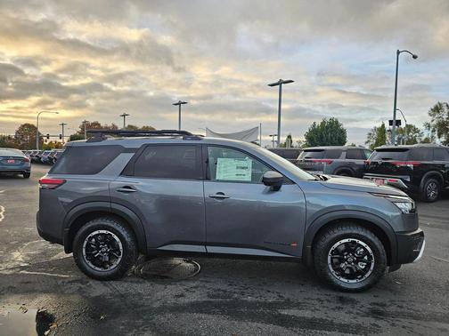 2025 Nissan Pathfinder Rock Creek 4WD