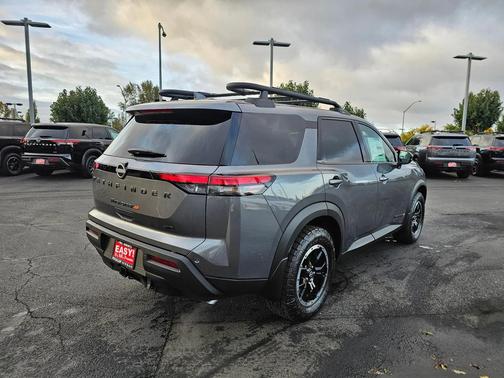 2025 Nissan Pathfinder Rock Creek 4WD