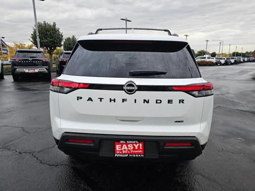 2025 Nissan Pathfinder SV 4WD