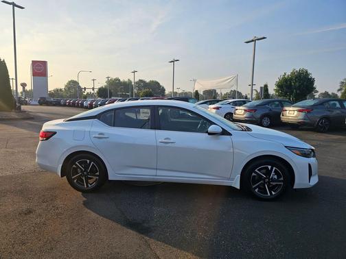 2025 Nissan Sentra SV