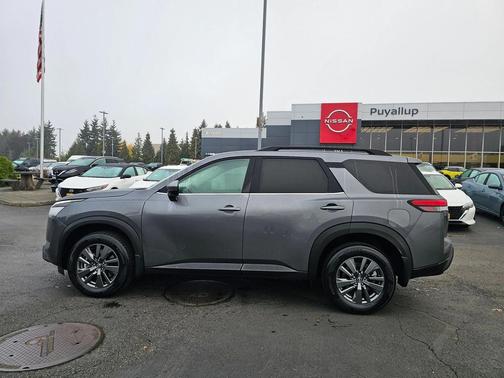 2025 Nissan Pathfinder SV 4WD