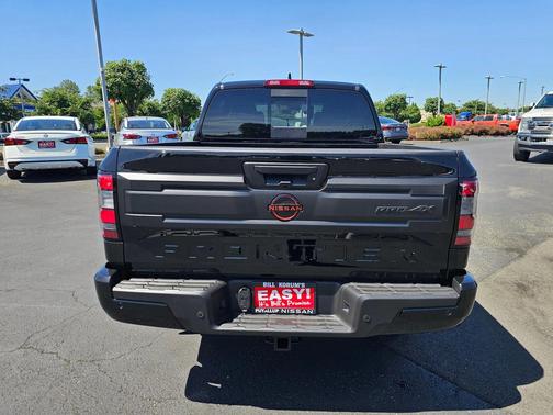 2025 Nissan Frontier PRO-4X