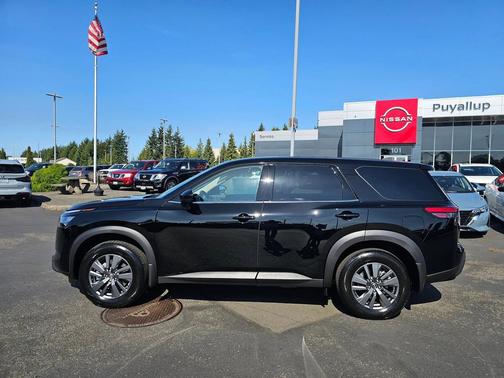 2025 Nissan Pathfinder S 4WD