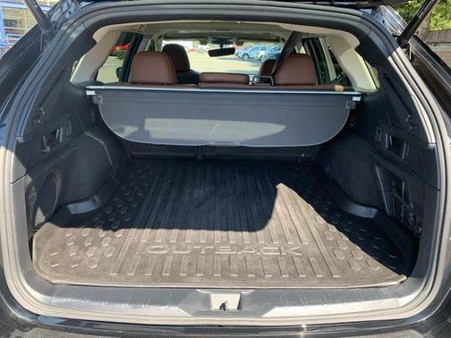 2022 Subaru Outback Touring