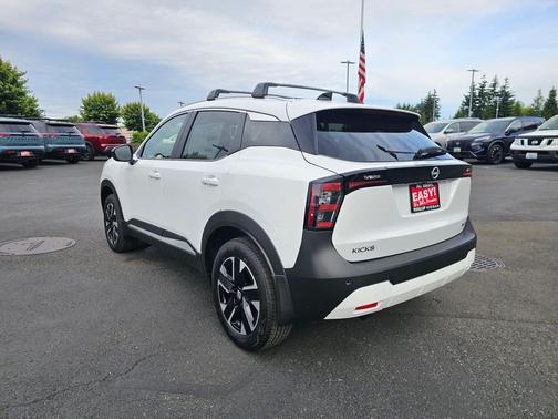 Fresh Powder 2026 Nissan Kicks SV