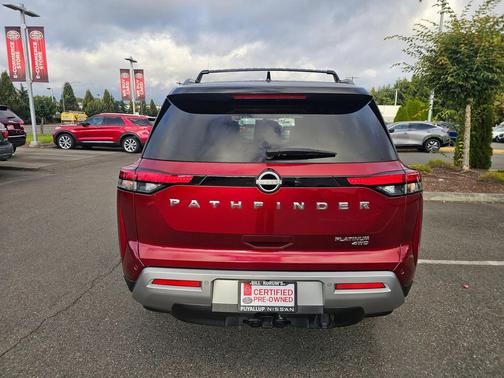 2023 Nissan Pathfinder Platinum 4WD