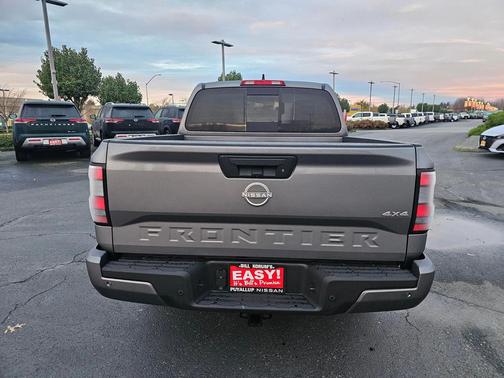 2026 Nissan Frontier SV