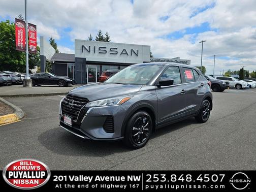 Gun Metallic 2024 Nissan Kicks S