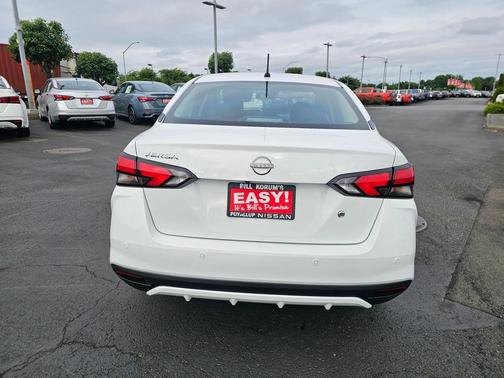 2025 Nissan Versa 1.6 S