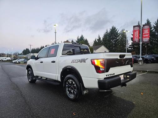 2024 Nissan Titan PRO-4X