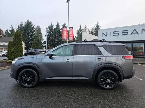 2022 Nissan Pathfinder SV 4WD