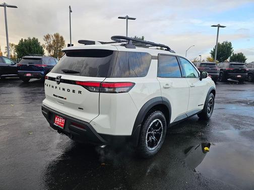 2025 Nissan Pathfinder Rock Creek 4WD