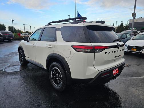 2025 Nissan Pathfinder Rock Creek 4WD