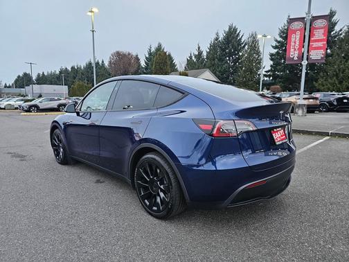 2023 Tesla Model Y Long Range Dual Motor All-Wheel Drive