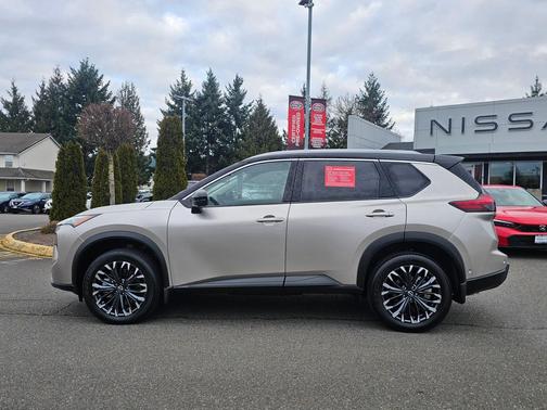 2025 Nissan Rogue SL