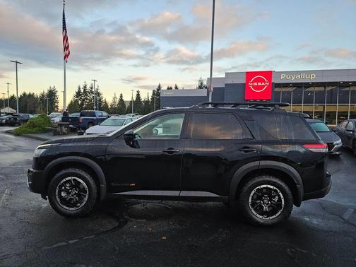 2025 Nissan Pathfinder Rock Creek 4WD