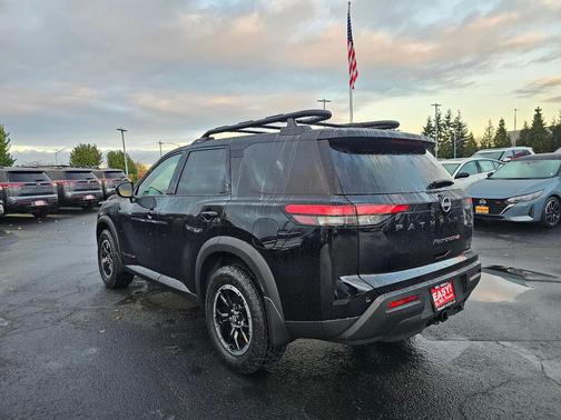2025 Nissan Pathfinder Rock Creek 4WD