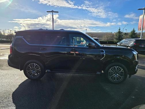 2025 Nissan Armada Platinum 4WD