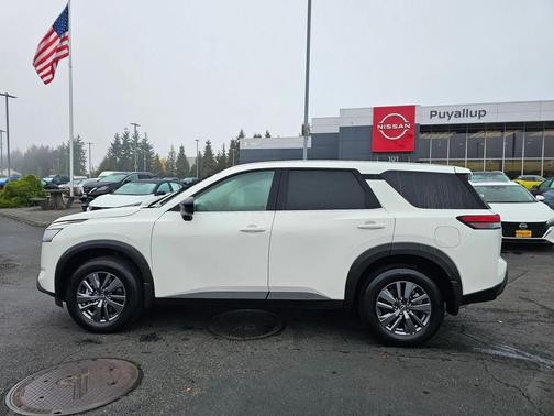 2025 Nissan Pathfinder S 4WD